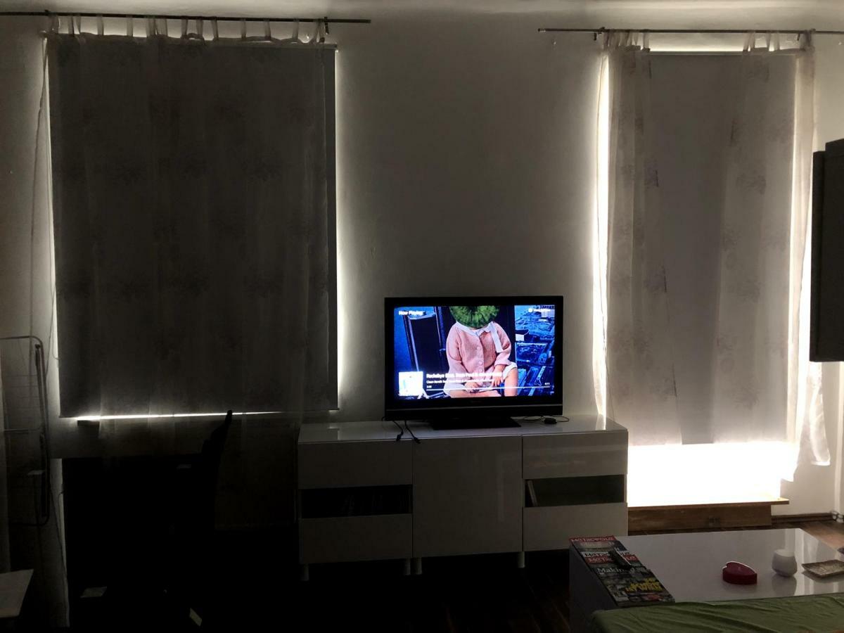 Spacious In Center With Terrace Wien