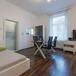 Spacious Apartment In Center With Terrace